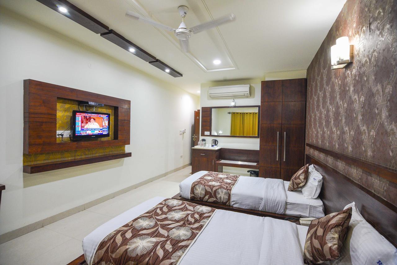 Hotel Royal Villas Bhopal Bagian luar foto