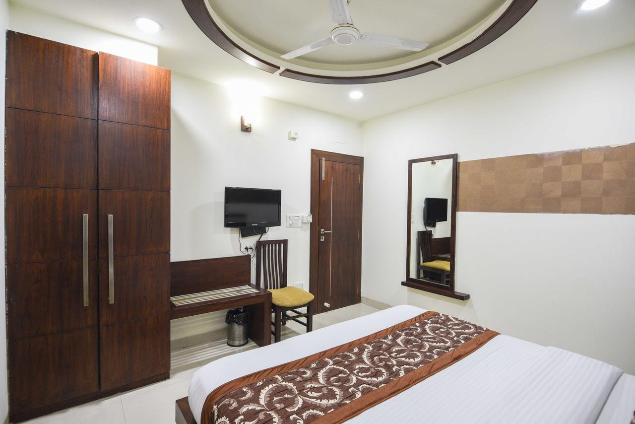 Hotel Royal Villas Bhopal Bagian luar foto